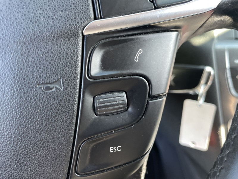 Photo 20 de l'offre de CITROEN C4 1.6 VTI 120CH CONFORT BVA à 7990€ chez International Auto Auneau