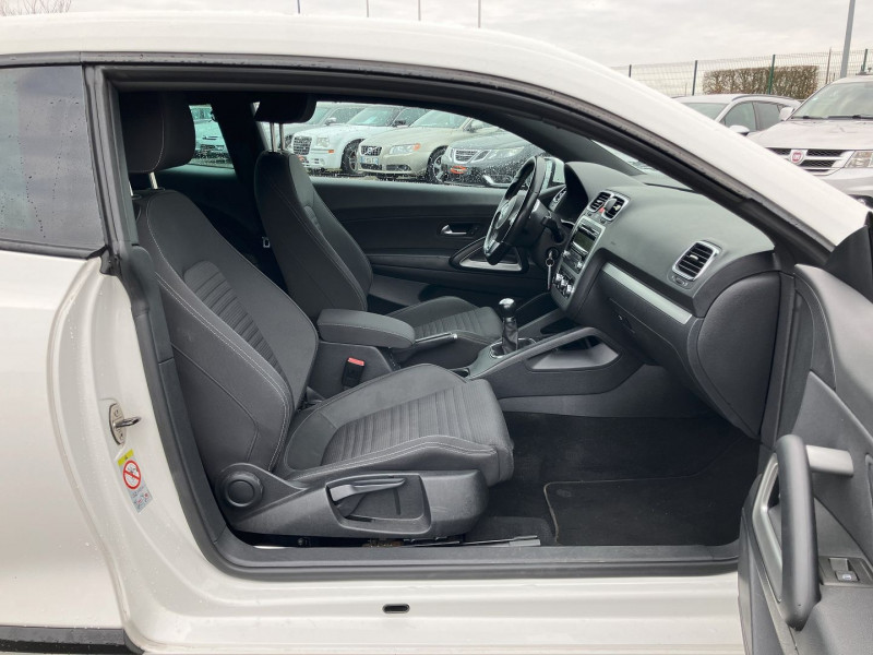 Photo 4 de l'offre de VOLKSWAGEN SCIROCCO 1.4 TSI 160CH à 11490€ chez International Auto Auneau