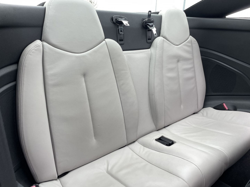 Photo 8 de l'offre de PEUGEOT RCZ 2.0 HDI FAP 163CH à 7590€ chez International Auto Auneau
