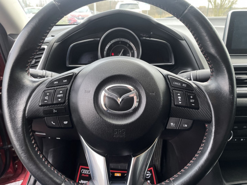 Photo 20 de l'offre de MAZDA MAZDA 3 2.2 SKYACTIV-D 150 SELECTION 4P à 13590€ chez International Auto Auneau
