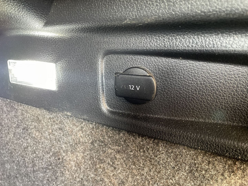 Photo 13 de l'offre de VOLKSWAGEN SCIROCCO 1.4 TSI 160CH à 11490€ chez International Auto Auneau