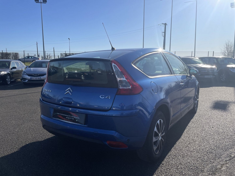 Photo 2 de l'offre de CITROEN C4 COUPE 1.6 HDI110 FAP VTR à 4790€ chez International Auto Auneau
