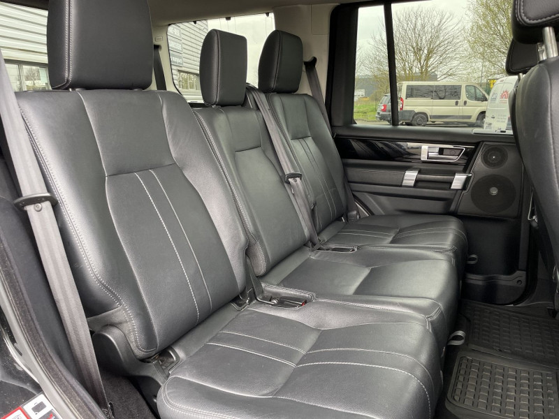 Photo 10 de l'offre de LAND-ROVER DISCOVERY 3.0 SDV6 HSE à 24990€ chez International Auto Auneau