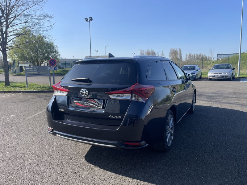 Photo 2 de l'offre de TOYOTA AURIS TOURING SPORTS 112 D-4D LOUNGE à 11890€ chez International Auto Auneau