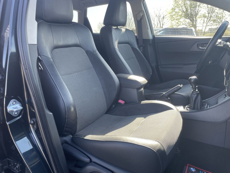 Photo 6 de l'offre de TOYOTA AURIS TOURING SPORTS 112 D-4D LOUNGE à 11890€ chez International Auto Auneau