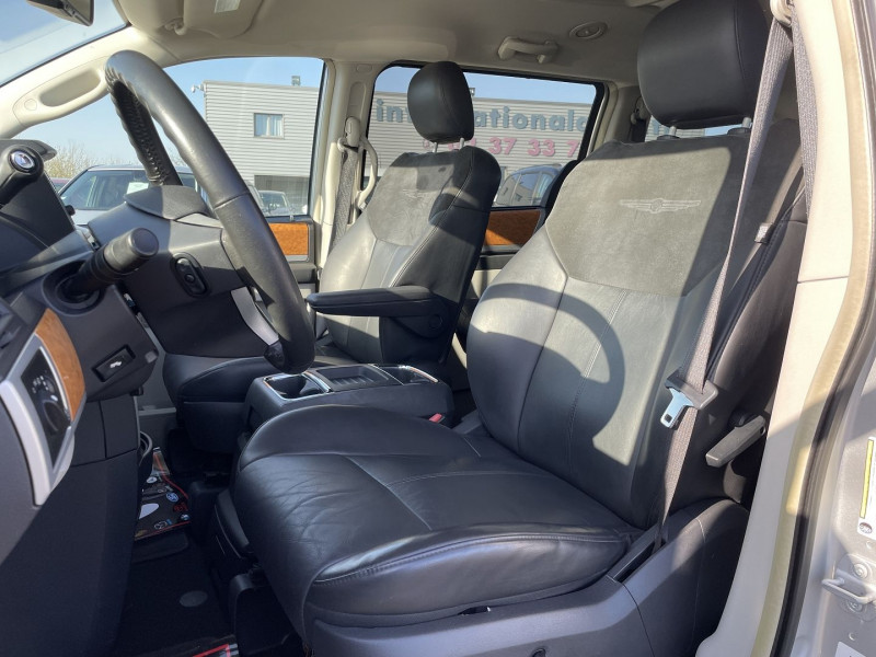 Photo 4 de l'offre de CHRYSLER GRAND VOYAGER 2.8 CRD LIMITED BA à 14590€ chez International Auto Auneau