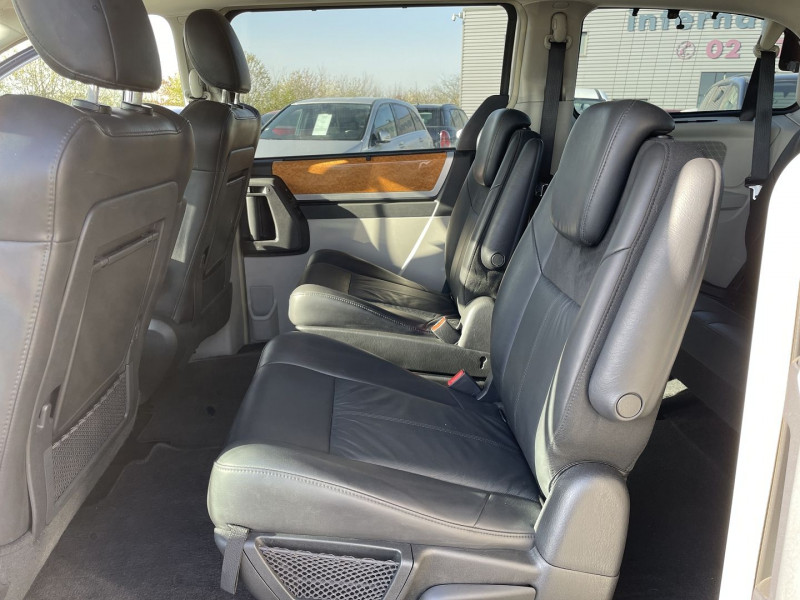 Photo 7 de l'offre de CHRYSLER GRAND VOYAGER 2.8 CRD LIMITED BA à 14590€ chez International Auto Auneau