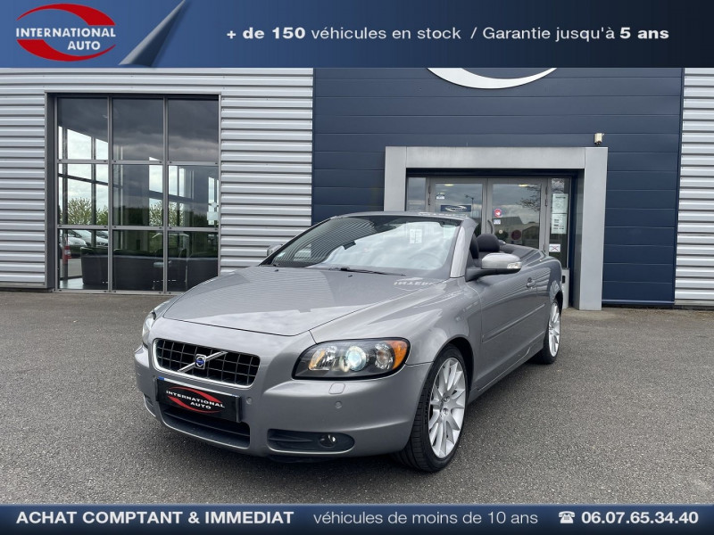 Photo 1 de l'offre de VOLVO C70 CC D5 180CH KINETIC à 11890€ chez International Auto Auneau
