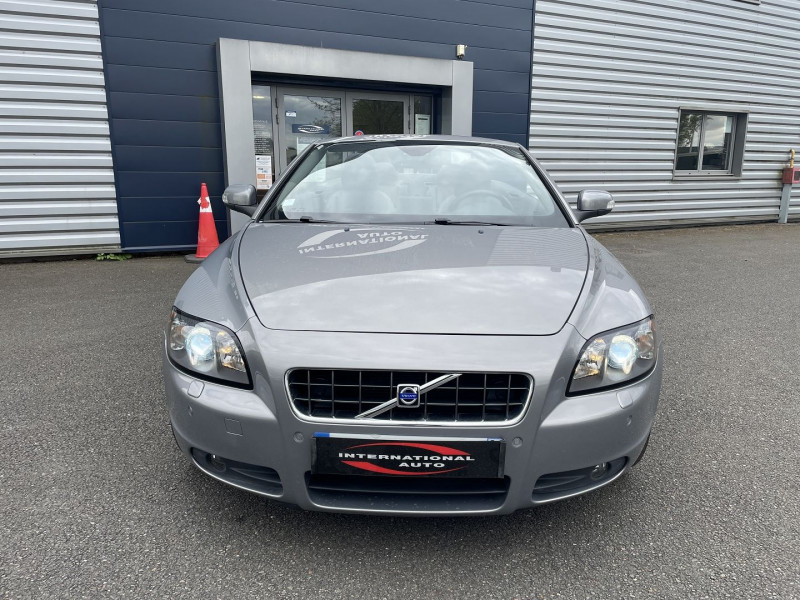 Photo 10 de l'offre de VOLVO C70 CC D5 180CH KINETIC à 11890€ chez International Auto Auneau