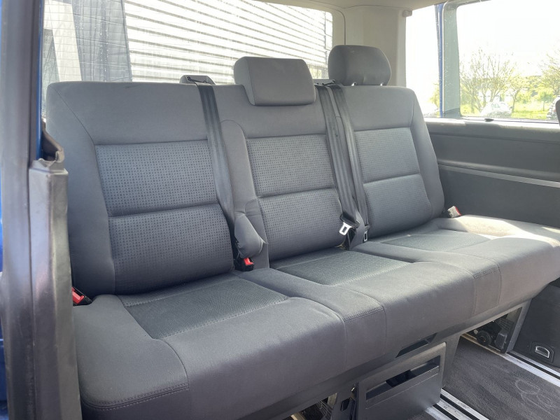 Photo 7 de l'offre de VOLKSWAGEN MULTIVAN 2.5 TDI 130CH CONFORT 4MOTION à 18990€ chez International Auto Auneau