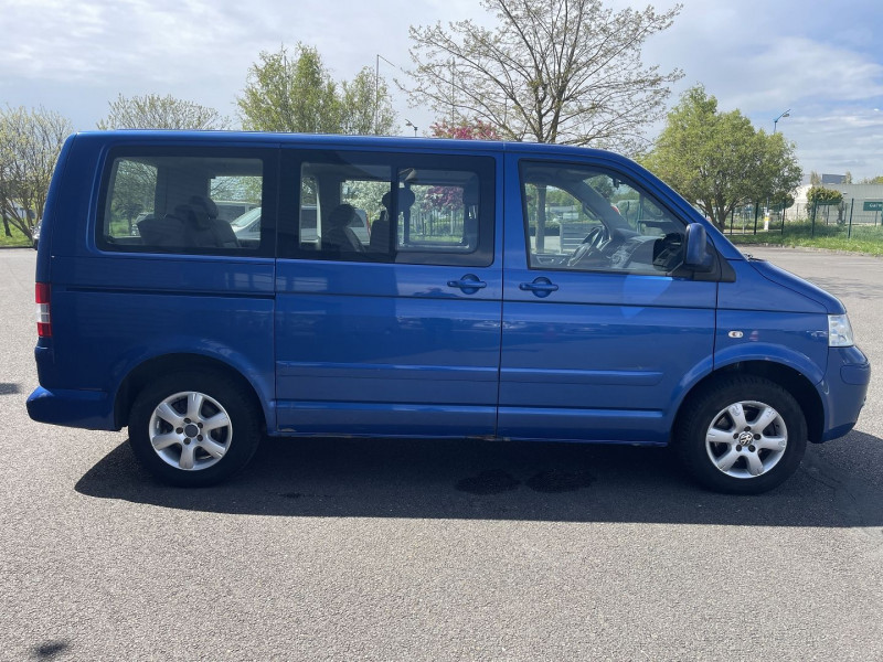 Photo 19 de l'offre de VOLKSWAGEN MULTIVAN 2.5 TDI 130CH CONFORT 4MOTION à 18990€ chez International Auto Auneau