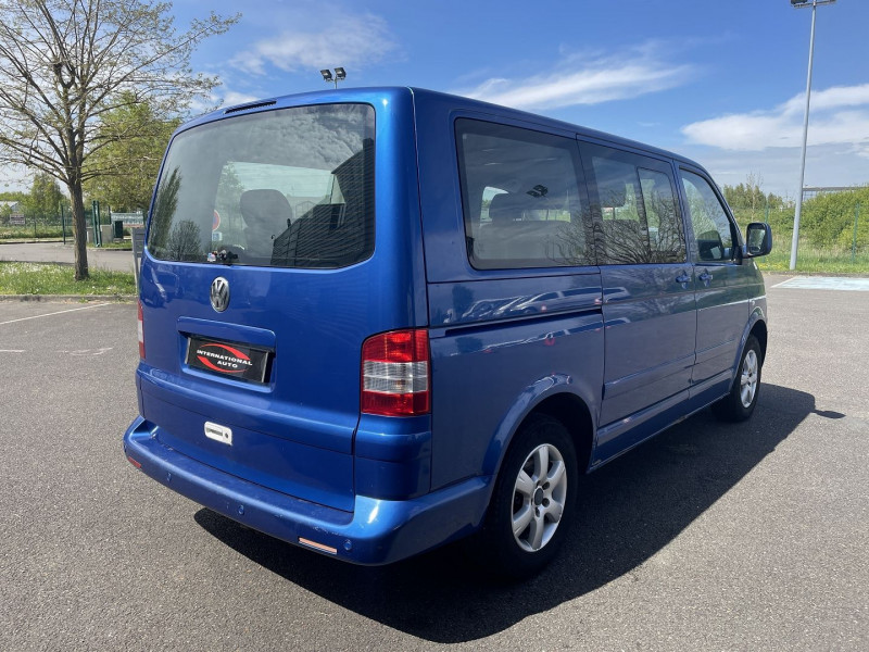 Photo 2 de l'offre de VOLKSWAGEN MULTIVAN 2.5 TDI 130CH CONFORT 4MOTION à 18990€ chez International Auto Auneau