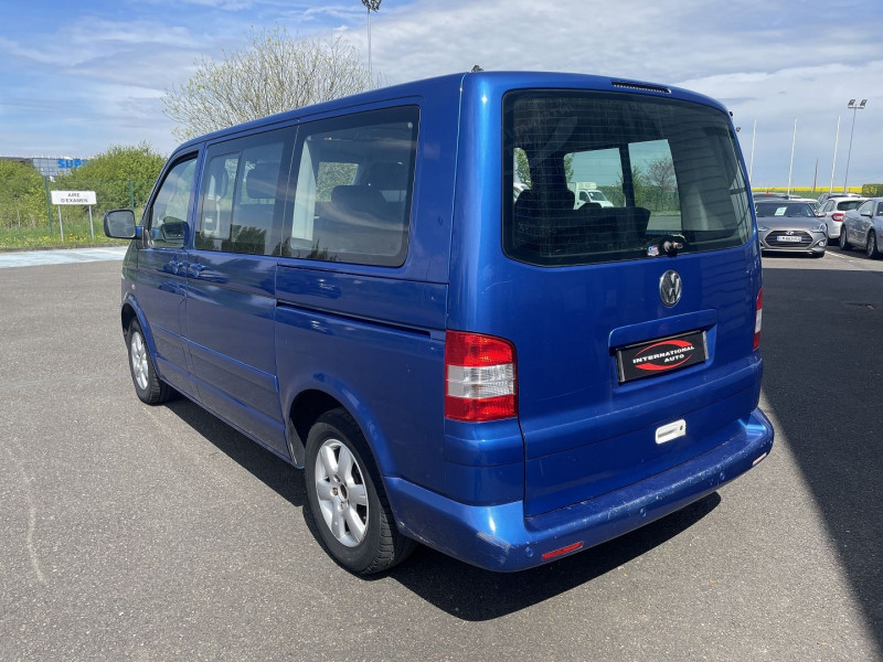 Photo 17 de l'offre de VOLKSWAGEN MULTIVAN 2.5 TDI 130CH CONFORT 4MOTION à 18990€ chez International Auto Auneau