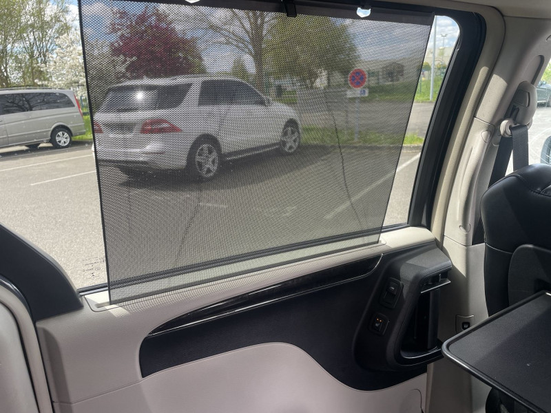 Photo 9 de l'offre de LANCIA VOYAGER 2.8 MULTIJET PLATINUM à 17590€ chez International Auto Auneau