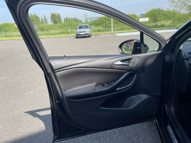 Photo 18 de l'offre de OPEL ASTRA 1.6 CDTI BITURBO 160CH START&STOP ELITE à 11790€ chez International Auto Auneau