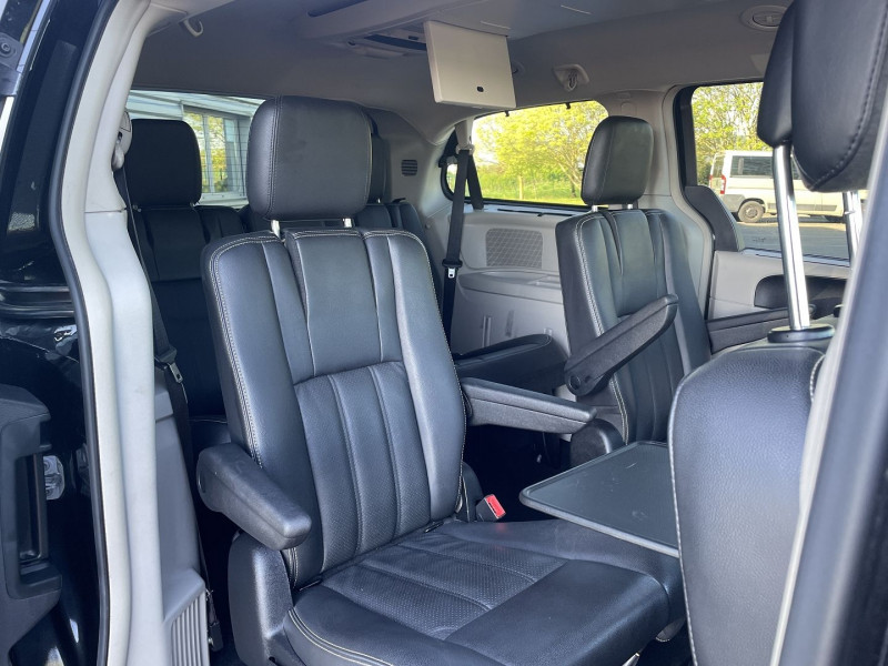 Photo 6 de l'offre de LANCIA VOYAGER 2.8 MULTIJET GOLD à 15990€ chez International Auto Auneau
