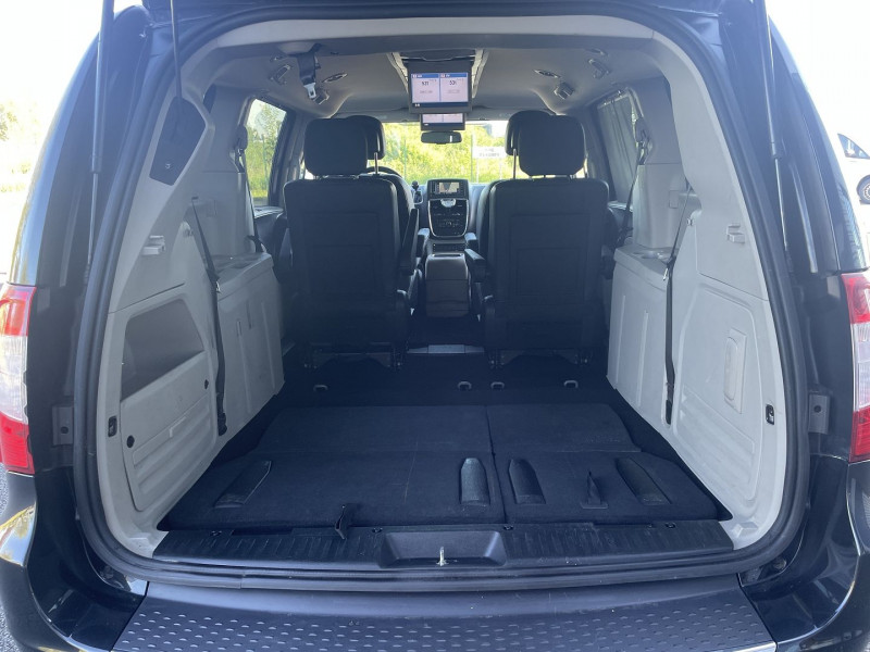 Photo 9 de l'offre de LANCIA VOYAGER 2.8 MULTIJET GOLD à 15990€ chez International Auto Auneau