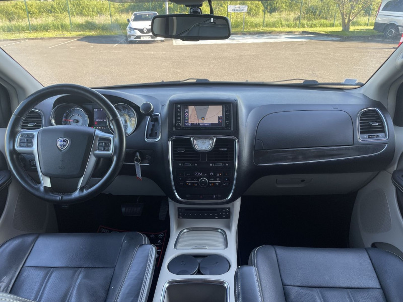 Photo 4 de l'offre de LANCIA VOYAGER 2.8 MULTIJET GOLD à 15990€ chez International Auto Auneau