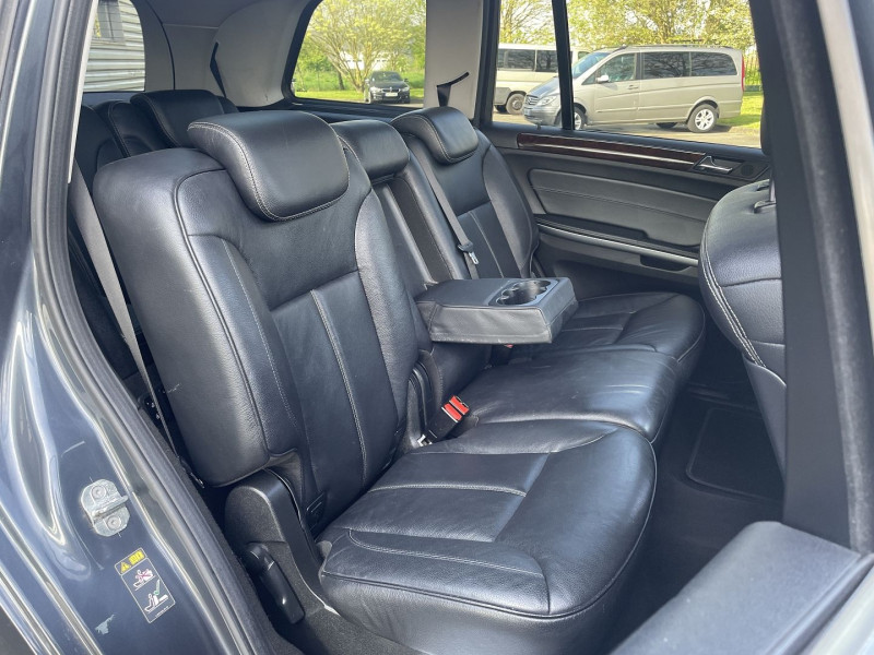 Photo 9 de l'offre de MERCEDES-BENZ CLASSE GL 350 CDI BE 7PL à 19990€ chez International Auto Auneau
