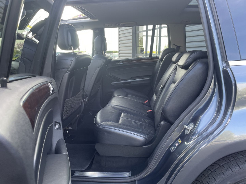 Photo 8 de l'offre de MERCEDES-BENZ CLASSE GL 350 CDI BE 7PL à 19990€ chez International Auto Auneau