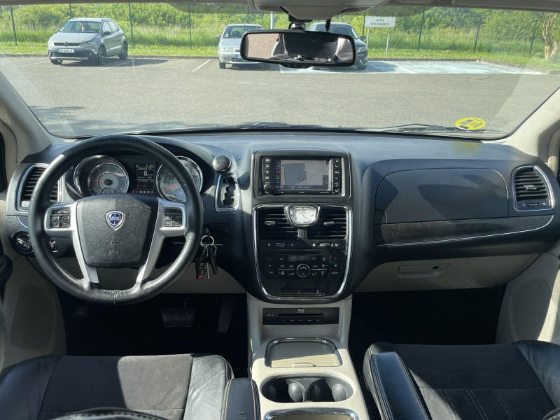 Photo 5 de l'offre de LANCIA VOYAGER 2.8 MULTIJET PLATINUM à 21990€ chez International Auto Auneau