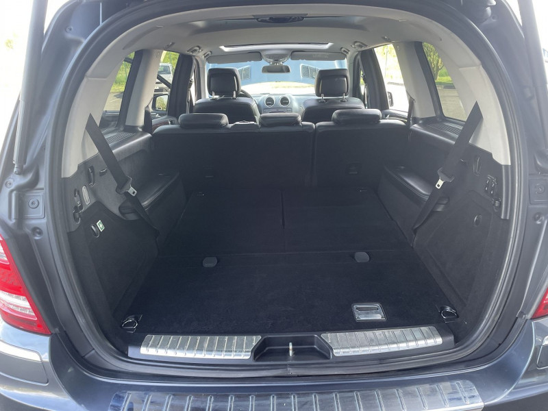 Photo 13 de l'offre de MERCEDES-BENZ CLASSE GL 350 CDI BE 7PL à 24590€ chez International Auto Auneau