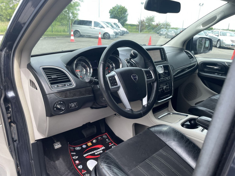 Photo 4 de l'offre de LANCIA VOYAGER 2.8 MULTIJET GOLD à 16990€ chez International Auto Auneau