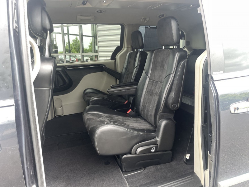 Photo 11 de l'offre de LANCIA VOYAGER 2.8 MULTIJET GOLD à 16990€ chez International Auto Auneau