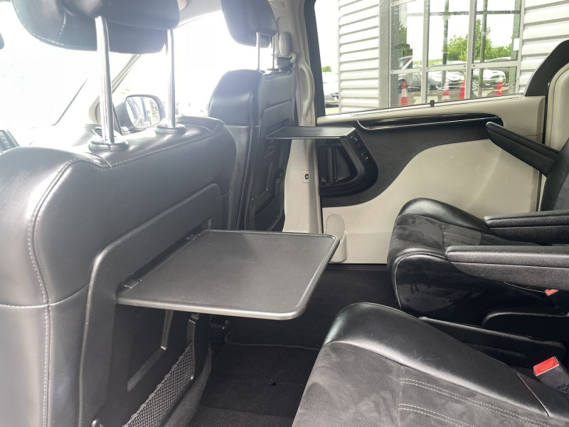 Photo 13 de l'offre de LANCIA VOYAGER 2.8 MULTIJET GOLD à 16990€ chez International Auto Auneau