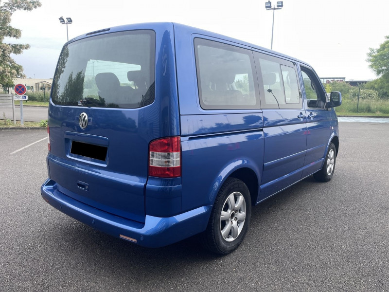 Photo 2 de l'offre de VOLKSWAGEN MULTIVAN 2.5 TDI 130CH CONFORT 4MOTION à 19990€ chez International Auto Auneau