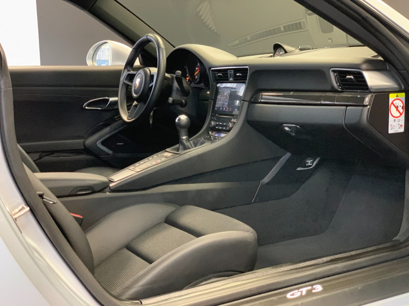 Photo 22 de l'offre de PORSCHE 911 COUPE (991) 4.0 500CH GT3 à 157980€ chez Greencar France