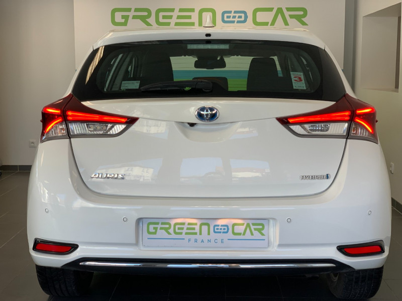 Photo 5 de l'offre de TOYOTA AURIS HSD 136H DESIGN BUSINESS à 16980€ chez Greencar France
