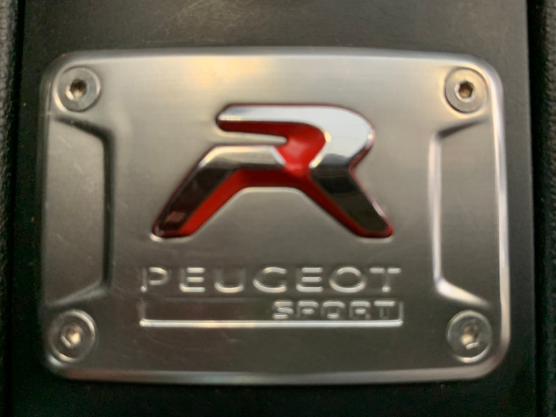 Photo 12 de l'offre de PEUGEOT RCZ 1.6 THP 16V 270CH R à 22480€ chez Greencar France