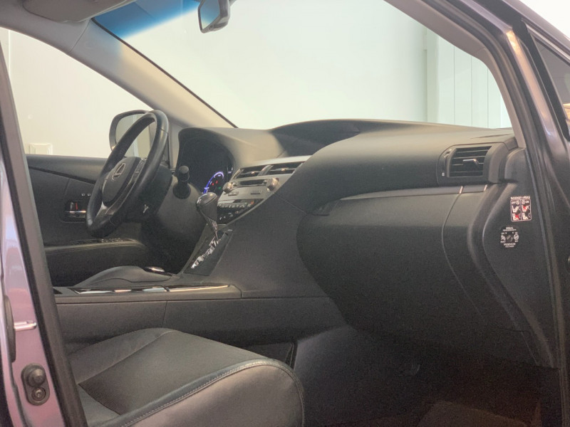 Photo 11 de l'offre de LEXUS RX 450H 4WD DESIGN F-SPORT à 26980€ chez Greencar France