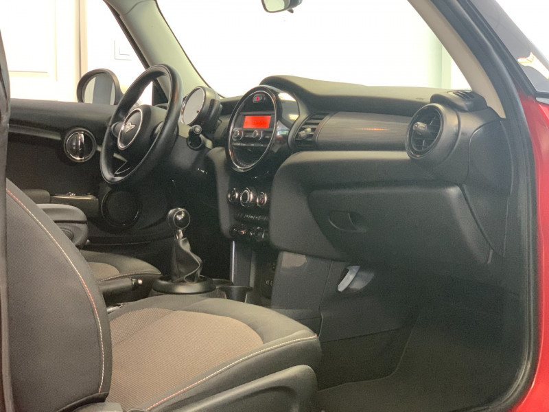 Photo 7 de l'offre de MINI MINI COOPER 136CH à 12980€ chez Greencar France