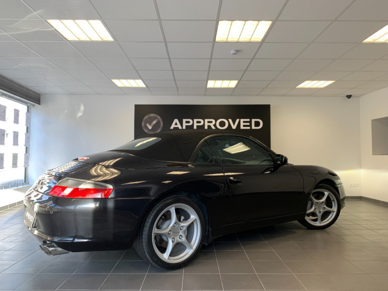 Photo 13 de l'offre de PORSCHE 911 CABRIOLET (996) 320CH CARRERA 4 TIPTRONIC à 44980€ chez Greencar France