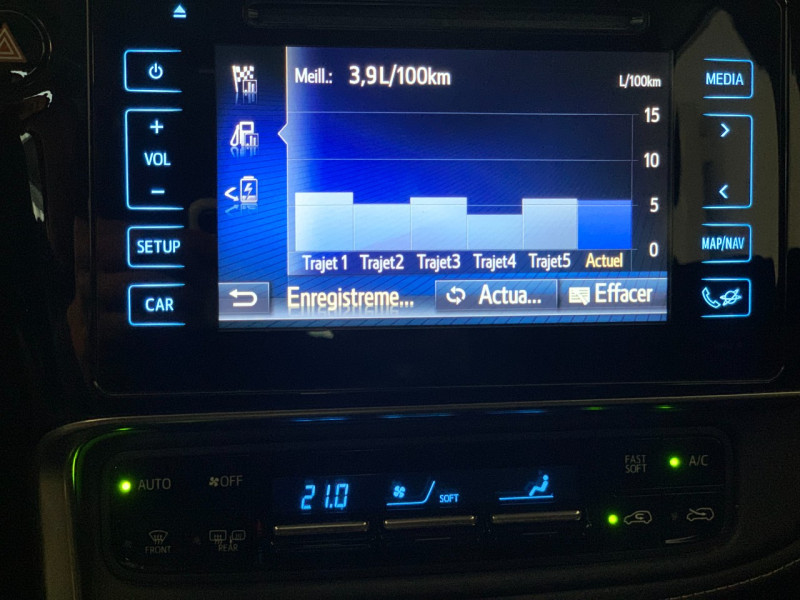 Photo 16 de l'offre de TOYOTA AURIS HSD 136H DYNAMIC à 16980€ chez Greencar France
