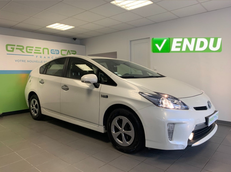 Toyota PRIUS RECHARGEABLE 136H DYNAMIC Hybride BLANC Occasion à vendre