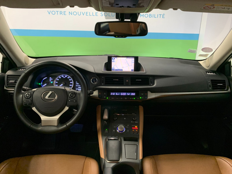 Photo 9 de l'offre de LEXUS CT 200H LUXE à 19980€ chez Greencar France