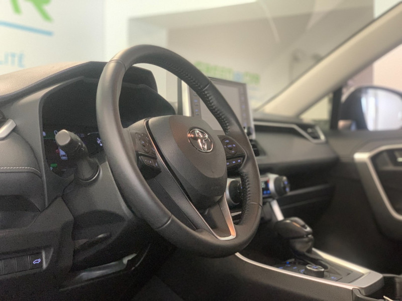 Photo 12 de l'offre de TOYOTA RAV4 HYBRIDE 222CH DYNAMIC AWD-I MY22 à 42980€ chez Greencar France