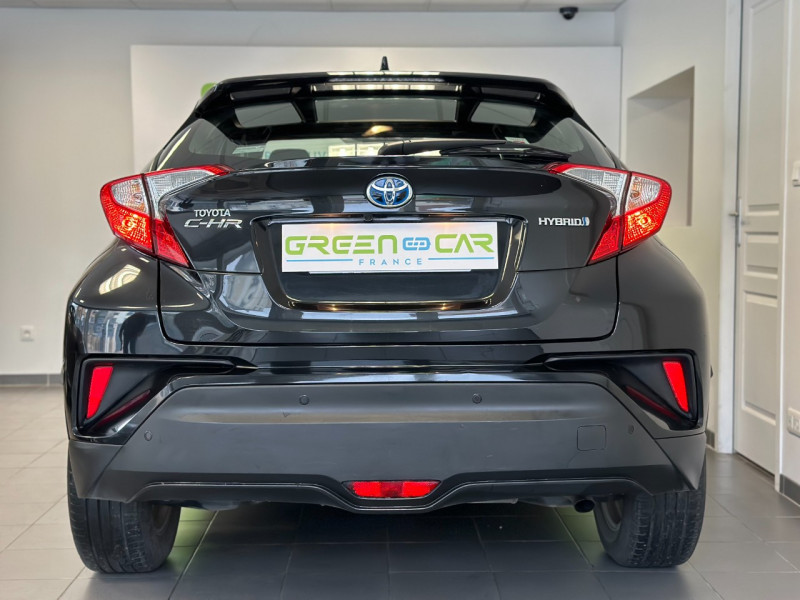 Photo 4 de l'offre de TOYOTA C-HR 122H DYNAMIC BUSINESS 2WD E-CVT à 21980€ chez Greencar France