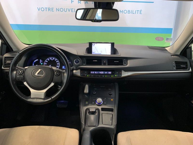Photo 10 de l'offre de LEXUS CT 200H PACK BUSINESS à 16980€ chez Greencar France