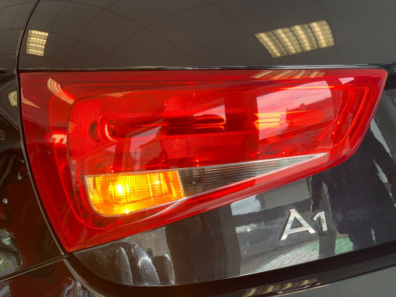 Photo 10 de l'offre de AUDI A1 1.4 TFSI 185CH S LINE S TRONIC 7 à 16980€ chez Greencar France