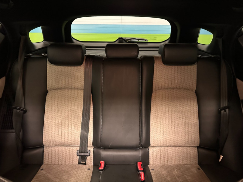 Photo 14 de l'offre de LEXUS CT 200H F SPORT à 20980€ chez Greencar France