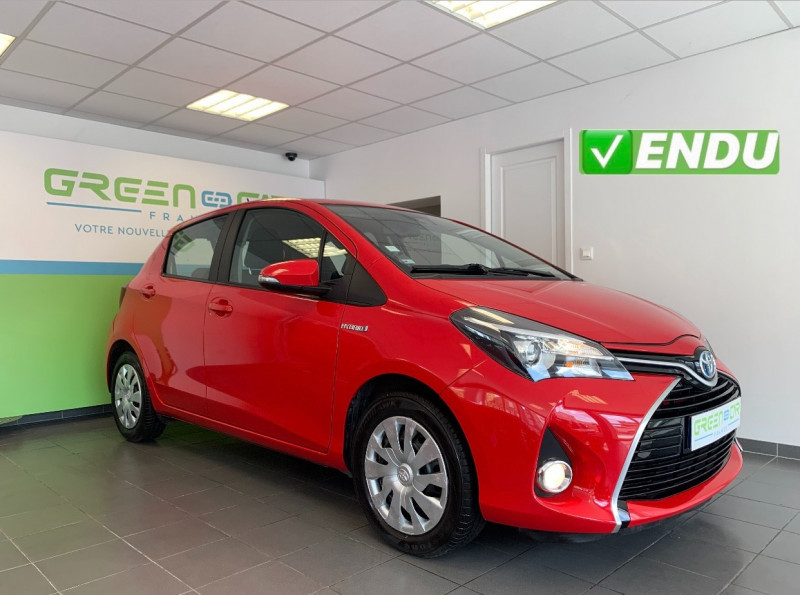 Toyota YARIS HSD 100H DYNAMIC 5P Hybride ROUGE Occasion à vendre
