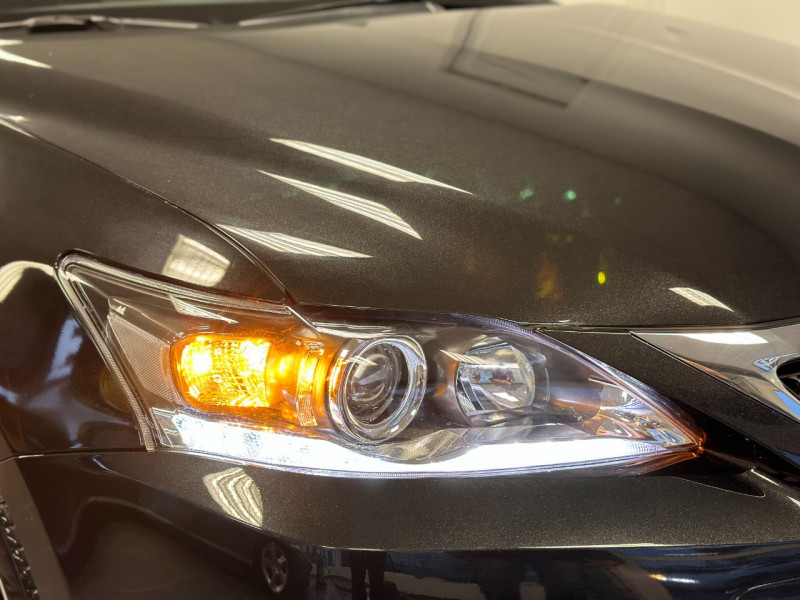 Photo 7 de l'offre de LEXUS CT 200H F SPORT à 20980€ chez Greencar France
