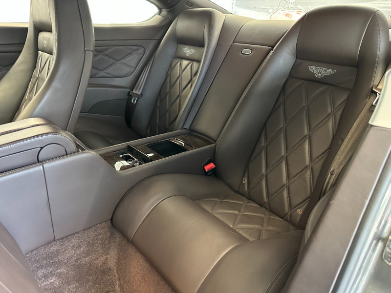 Photo 31 de l'offre de BENTLEY CONTINENTAL GT SPEED à 59980€ chez Greencar France