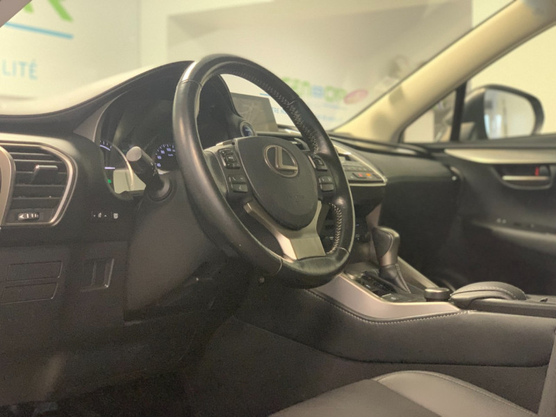 Photo 17 de l'offre de LEXUS NX 300H 2WD PACK BUSINESS à 27980€ chez Greencar France