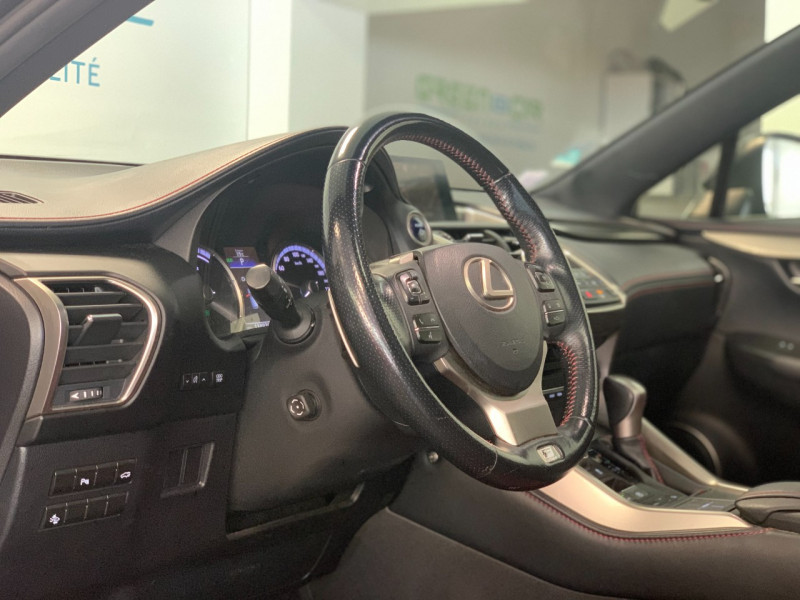 Photo 17 de l'offre de LEXUS NX 300H 4WD F SPORT à 25980€ chez Greencar France
