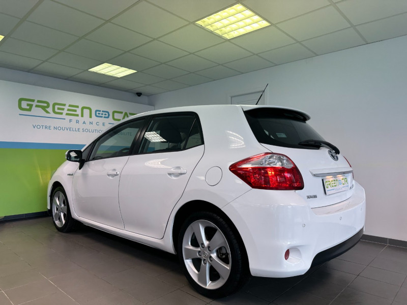 Photo 2 de l'offre de TOYOTA AURIS HSD 136H LOUNGE 5P à 11980€ chez Greencar France